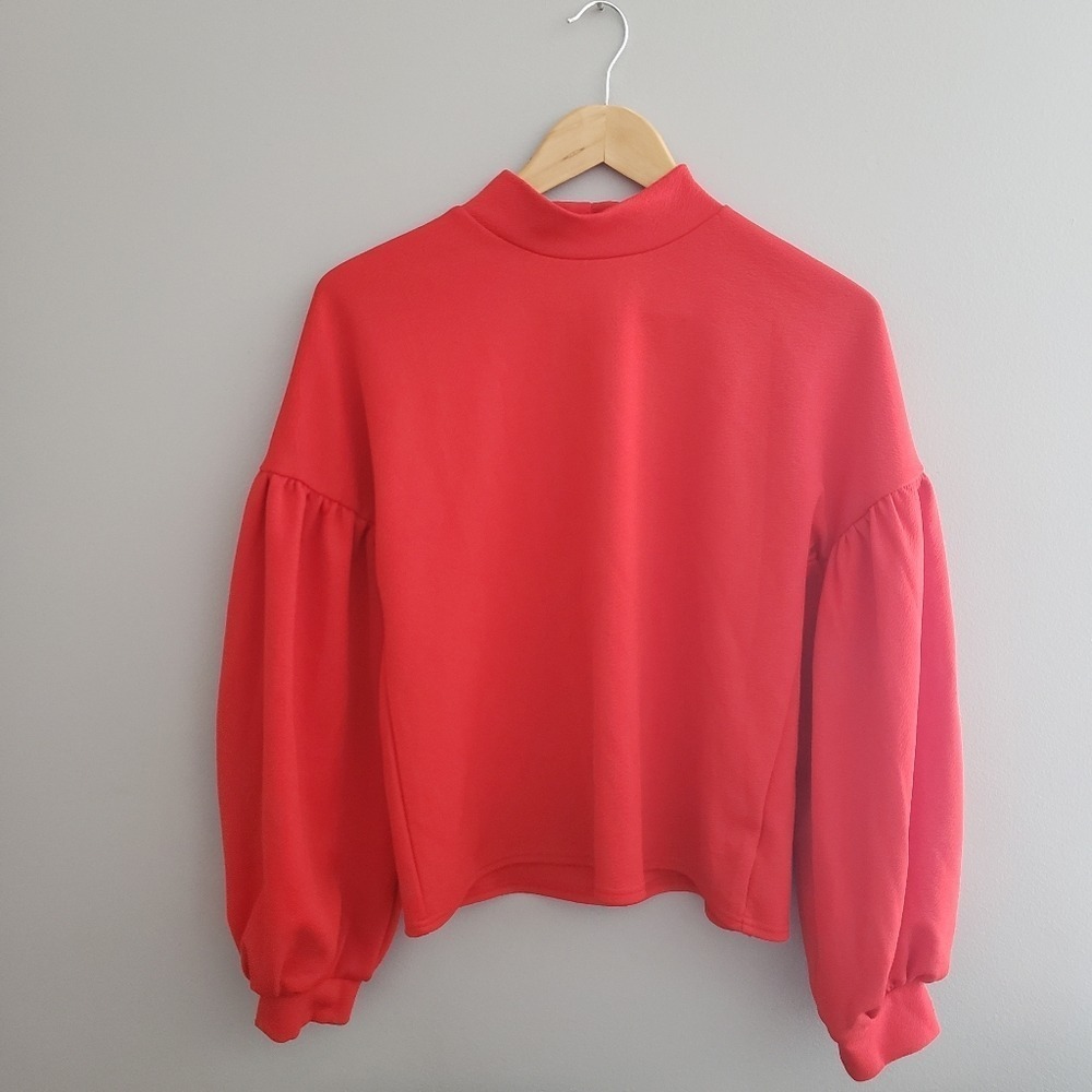 Red vintage balloon sleeve medium
